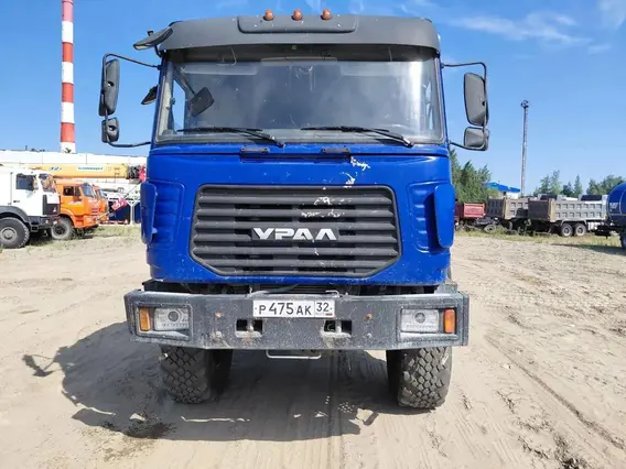 Седельный тягач УРАЛ 44202-82 2023 года б/у фото 3
