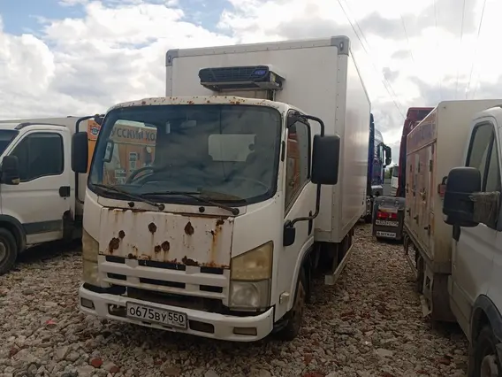 Рефрижератор Isuzu NMR 5759М2 2017 года б/у