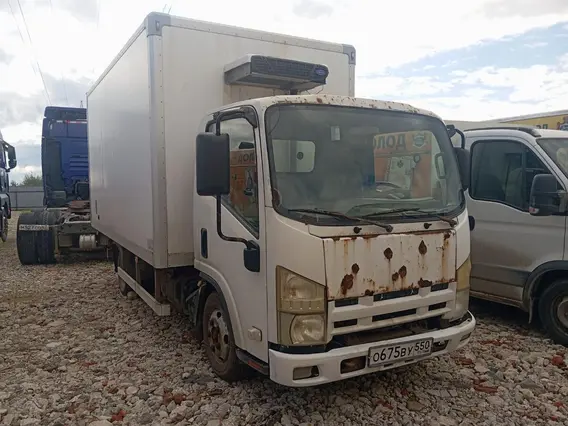 Рефрижератор Isuzu NMR 5759М2 2017 года б/у фото 2