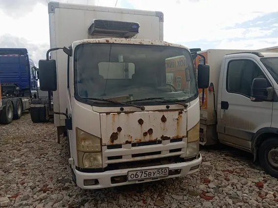 Рефрижератор Isuzu NMR 5759М2 2017 года б/у фото 3