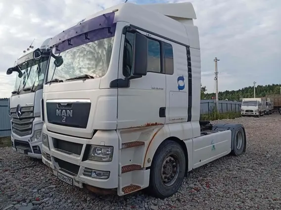 Тягач MAN TGX 2010 года б/у