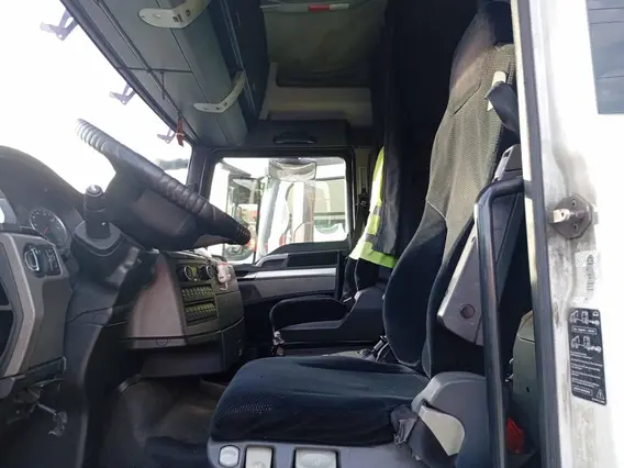 Тягач MAN TGX 2010 года б/у фото 17