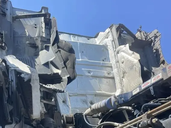 Тягач FAW JH6 2023 года б/у фото 20