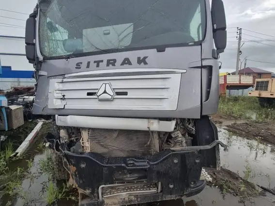 Седельный тягач SITRAK C7H 2023 года б/у фото 3