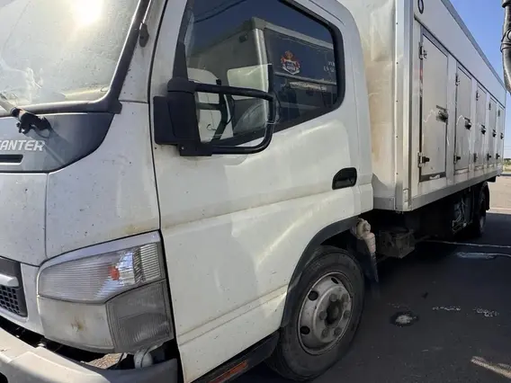 Рефрижератор FUSO 5792-0000010-13 2013 года б/у фото 4