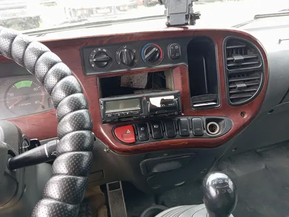 Рефрижератор Hyundai HD-78 37244Р 2011 года б/у фото 11