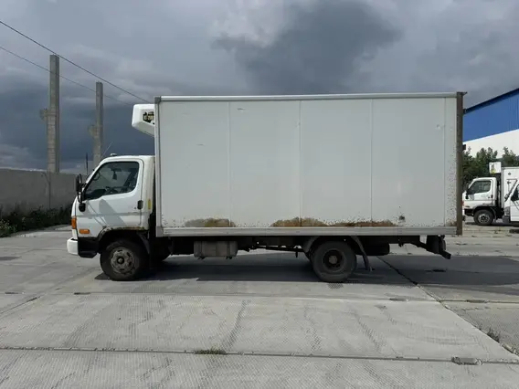 Рефрижератор HYUNDAI MIGHTY 2013 года б/у фото 4