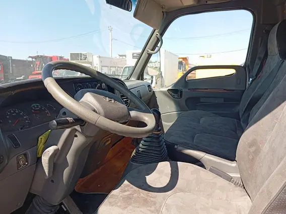 Рефрижератор HYUNDAI MIGHTY 2013 года б/у фото 14