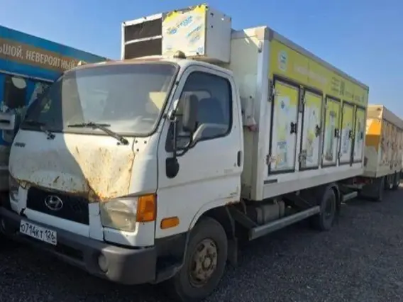 Рефрижератор Hyundai HD-78 37244P 2011 года б/у