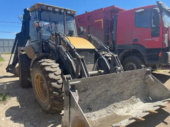 ЭКСКАВАТОР ПОГРУЗЧИК BIZON 888 2023 года б/у