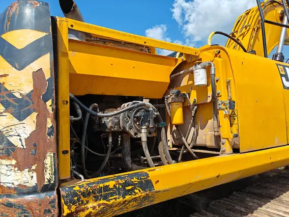Гусеничный экскаватор JCB JS305LC 2020 года б/у фото 15