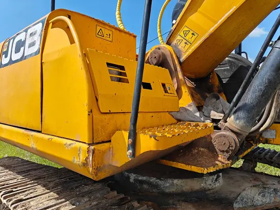 Гусеничный экскаватор JCB JS305LC 2020 года б/у фото 17