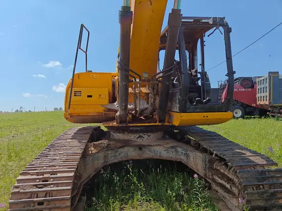 Гусеничный экскаватор JCB JS305LC 2020 года б/у фото 6