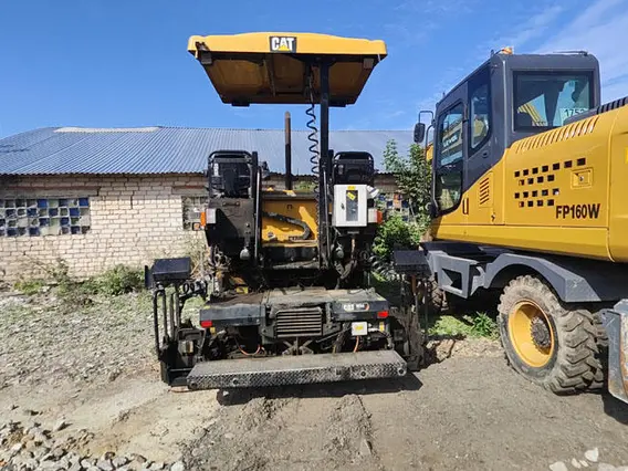 Асфальтоукладчик Caterpillar AP355F 2019 года б/у фото 2