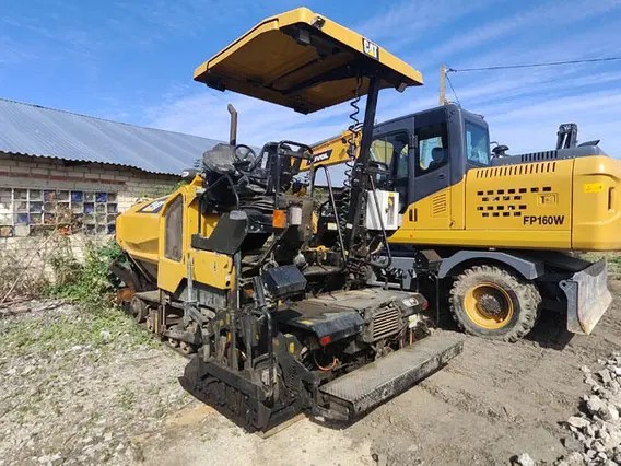 Асфальтоукладчик Caterpillar AP355F 2019 года б/у фото 3