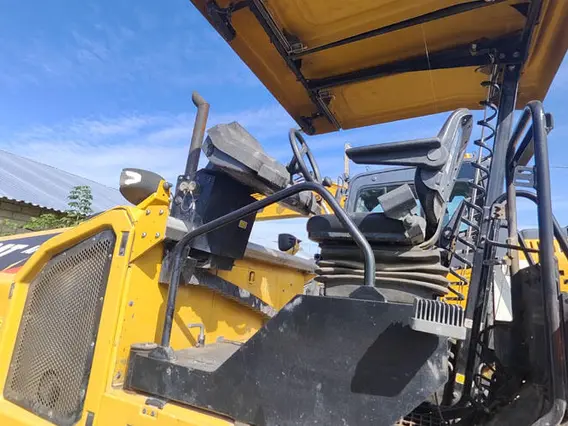 Асфальтоукладчик Caterpillar AP355F 2019 года б/у фото 9
