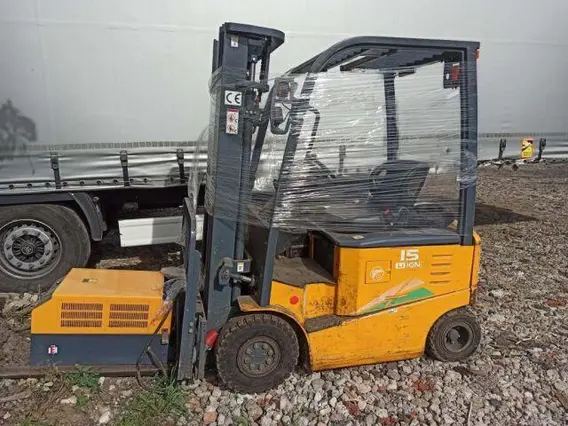 Вилочный погрузчик AURORA FORKLIFT CPD15 2022 года б/у