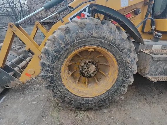 Экскаватор-погрузчик RUNMAX SE460R 2023 года б/у фото 7