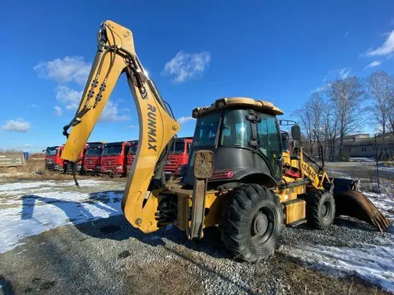 Экскаватор-погрузчик Runmax SE440 2021 года б/у