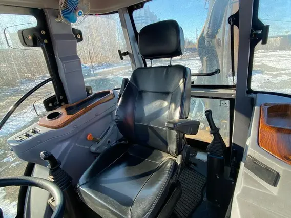 Экскаватор-погрузчик Runmax SE440 2021 года б/у фото 2