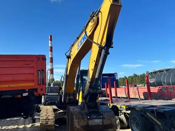 Экскаватор XCMG XE215C 2021 года б/у фото 20