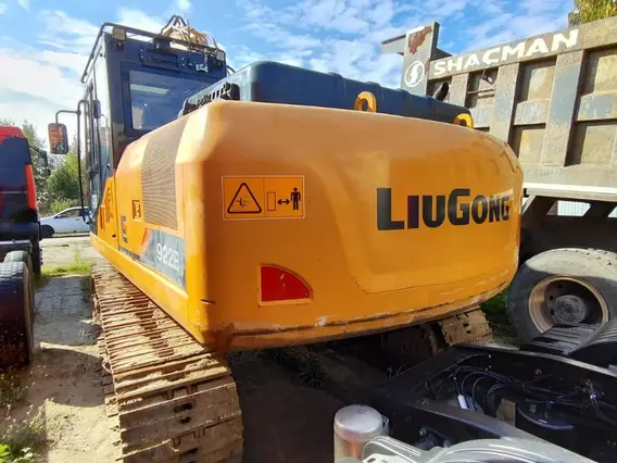 Гусеничный экскаватор LIUGONG CLG922E 2022 года б/у фото 4