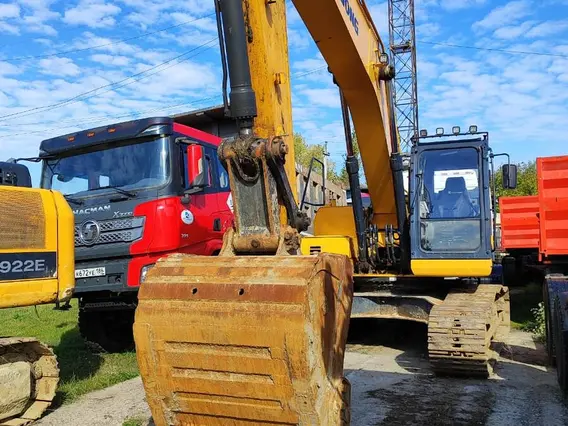 Гусеничный экскаватор LIUGONG CLG922E 2022 года б/у фото 5