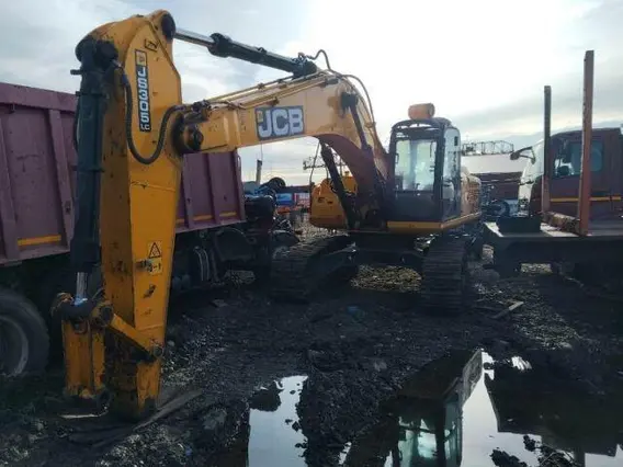 JCB JS305LC 2021 года б/у