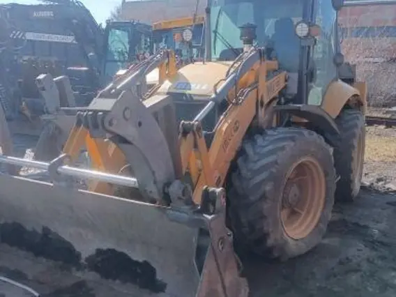 Экскаватор-погрузчик BULL 4SX 2023 года б/у