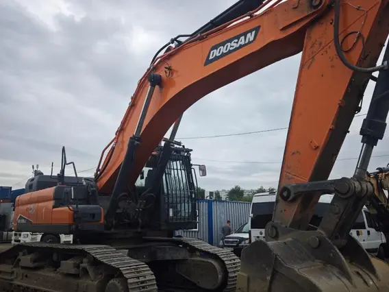 Экскаватор гусеничный одноковшовый полноповоротный DOOSAN DX530LC-7M 2022 года б/у фото 5