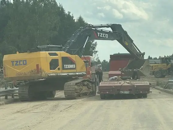 Гусеничный гидравлический экскаватор TZCO TZ330C3 2025 года б/у фото 3