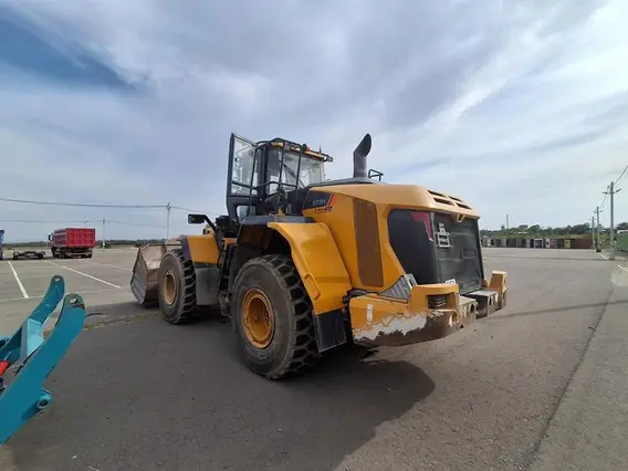 ПОГРУЗЧИК ФРОНТАЛЬНЫЙ LIUGONG CLG877H 2023 года б/у фото 8