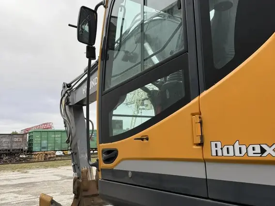 Экскаватор на колесном ходу HYUNDAI R180W-9S 2025 года б/у фото 7