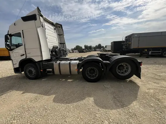 Тягач Volvo FM-TRUCK 6x2 2021 года б/у фото 5