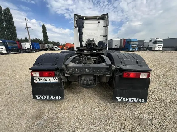 Тягач Volvo FM-TRUCK 6x2 2021 года б/у фото 8
