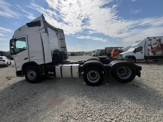Тягач Volvo FM-TRUCK 6x2 2021 года б/у фото 4