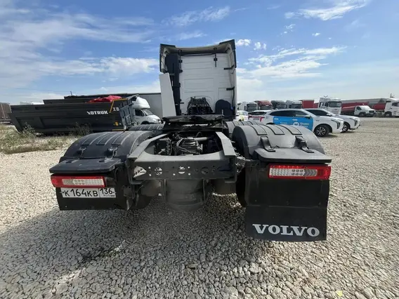 Тягач Volvo FM-TRUCK 6x2 2021 года б/у фото 6