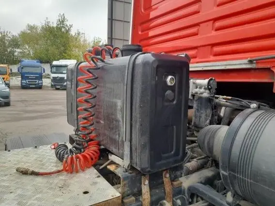 Седельный тягач SHACMAN SX42584V324 2023 года б/у фото 10