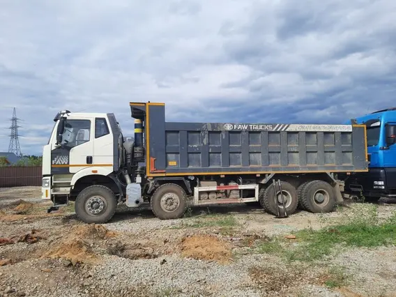 Самосвал FAW J6 CA3250P66K24T1E5 2020 года б/у фото 4