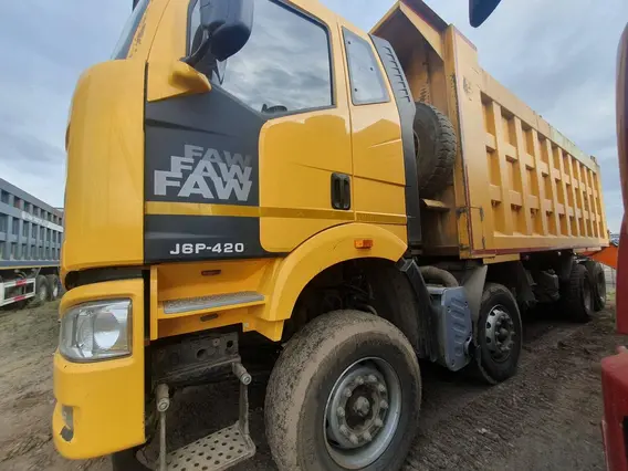 Специализированный, автомобиль - самосвал FAW J6 2021 года б/у фото 3