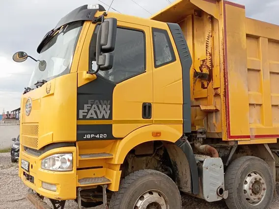Специализированный, автомобиль - самосвал FAW J6 2021 года б/у фото 3