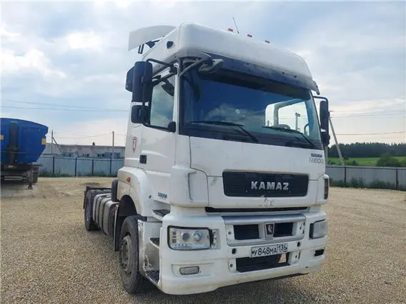 Седельный тягач КАМАЗ М1840 2022 года б/у фото 3