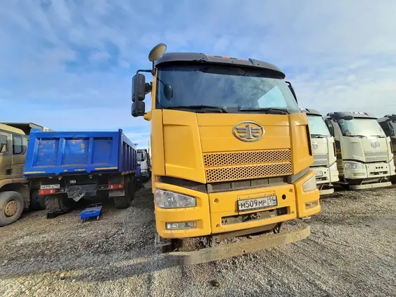 Специализированный, автомобиль - самосвал FAW J6 2021 года б/у фото 3