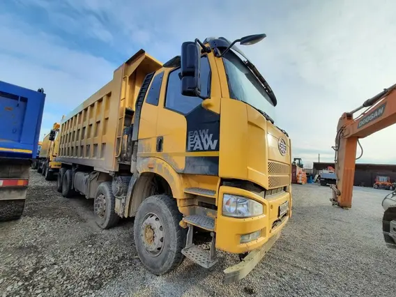 Специализированный, автомобиль - самосвал FAW J6 2021 года б/у фото 4
