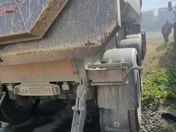Самосвальный полуприцеп Grunwald 9453-0000011-60 2022 года б/у фото 8