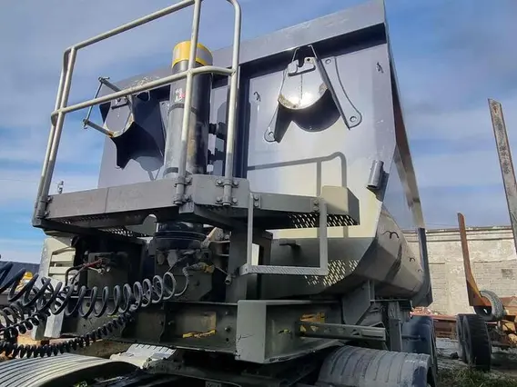 Самосвальный полуприцеп Grunwald 9453-0000011-60 2022 года б/у фото 4