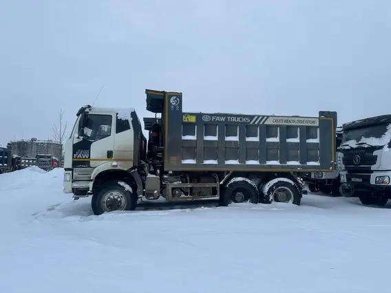 Самосвал FAW J6 2022 года б/у фото 3