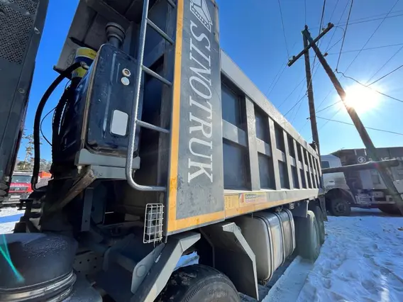 Автомобиль - самосвал HOWO T5G 2022 года б/у фото 11