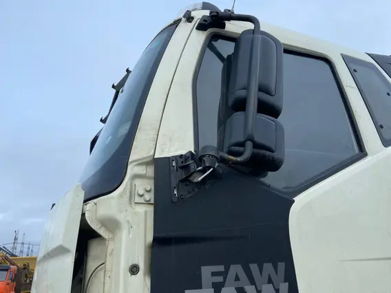 Специализированный, автомобиль-самосвал FAW J6 2022 года б/у фото 2