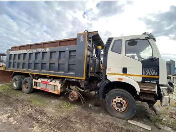 Специализированный, автомобиль-самосвал FAW J6 2022 года б/у фото 7